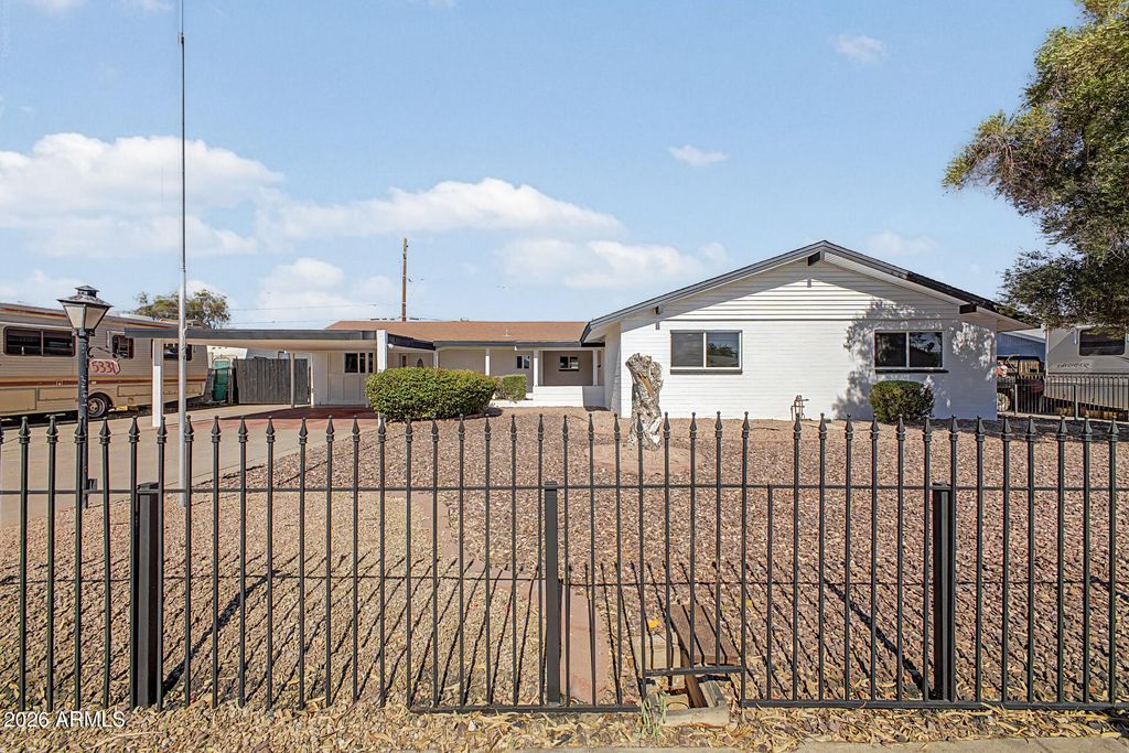 5331 N 61ST Avenue, Glendale, AZ 85301