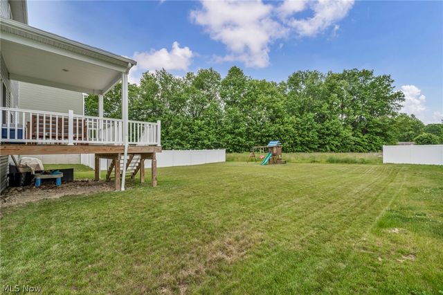 704 Maple Hollow Court, Elyria, OH 44035