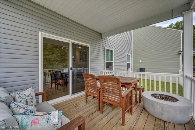 704 Maple Hollow Court, Elyria, OH 44035