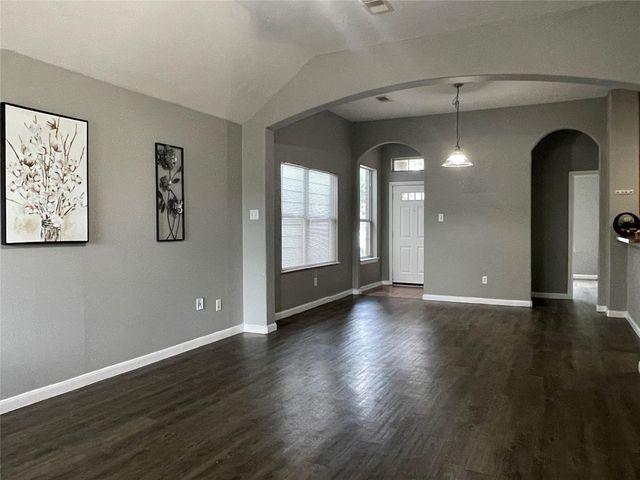 811 Forest Hillside Lane, Houston, TX 77067