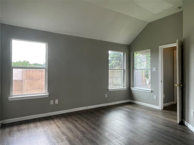811 Forest Hillside Lane, Houston, TX 77067