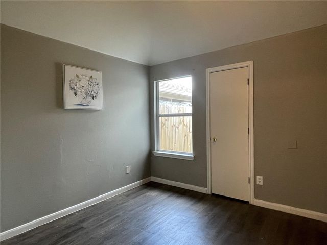 811 Forest Hillside Lane, Houston, TX 77067