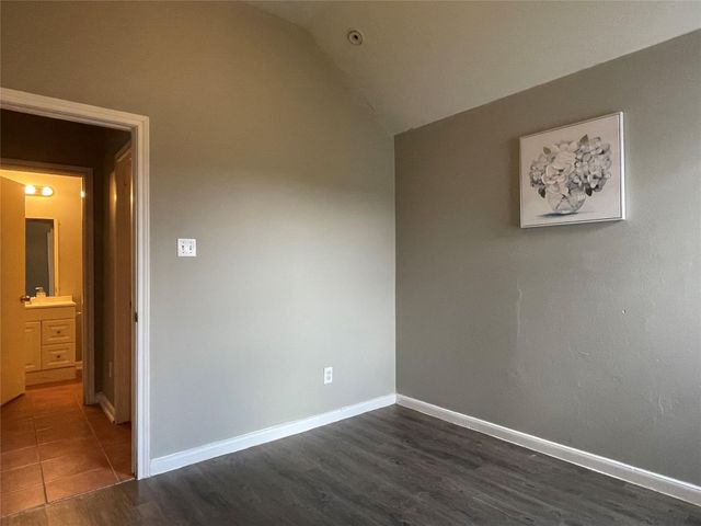 811 Forest Hillside Lane, Houston, TX 77067