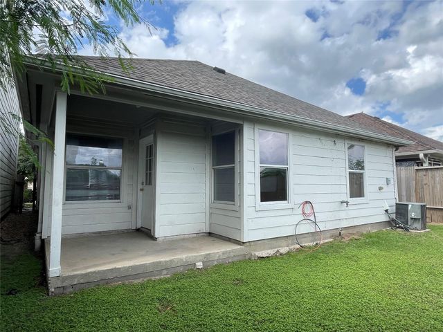 811 Forest Hillside Lane, Houston, TX 77067