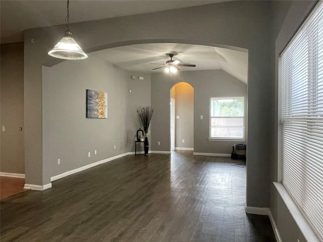 811 Forest Hillside Lane, Houston, TX 77067
