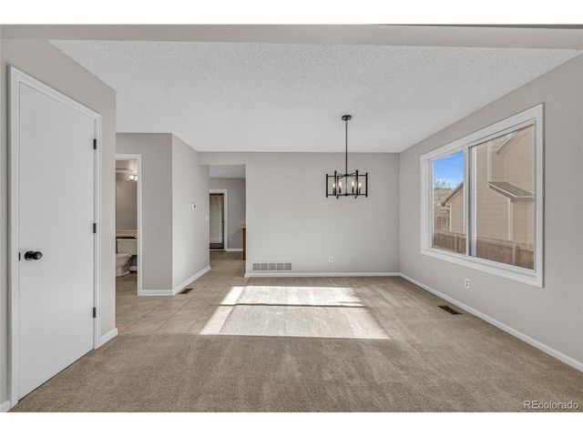 9390 Yale Ln, Highlands Ranch, CO 80130