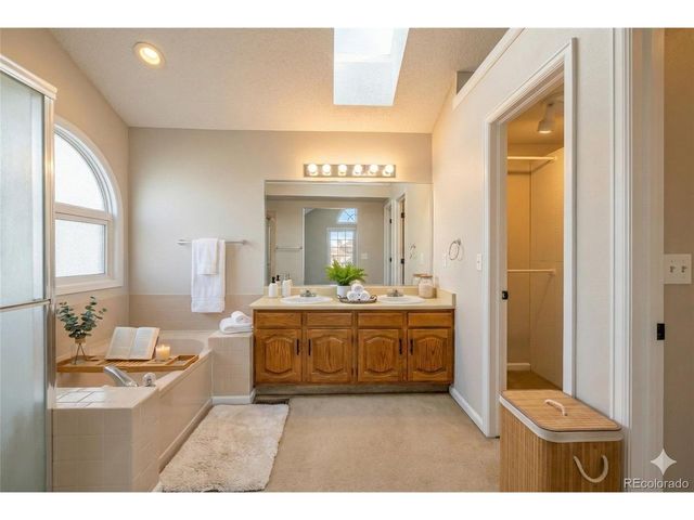 9390 Yale Ln, Highlands Ranch, CO 80130