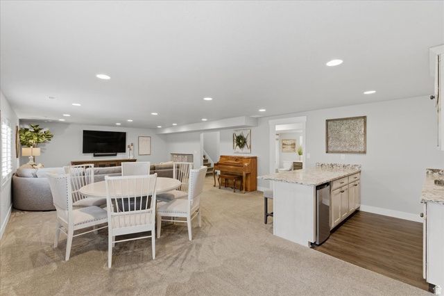 10117 S GLENMOOR DR, South Jordan, UT 84009