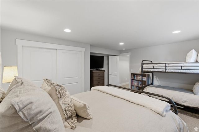 10117 S GLENMOOR DR, South Jordan, UT 84009