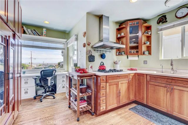 126 Calle De Arboles, Torrance, CA 90277