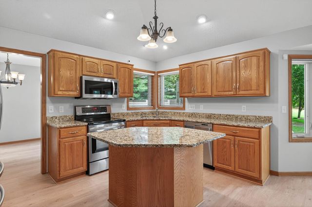 600 Lyman Boulevard, Chanhassen, MN 55317