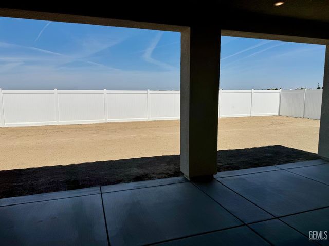 14712 Whittington, Bakersfield, CA 93311