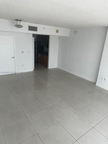 1750 N Bayshore Dr 5008, Miami, FL 33132