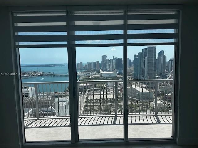 1750 N Bayshore Dr 5008, Miami, FL 33132