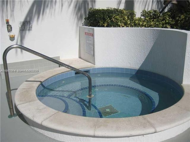 1750 N Bayshore Dr 5008, Miami, FL 33132