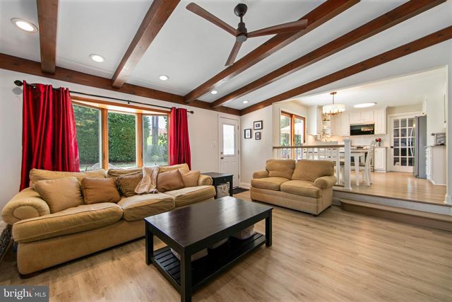 109 BURLINGTON AVE, Voorhees, NJ 08043