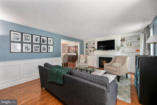 109 BURLINGTON AVE, Voorhees, NJ 08043
