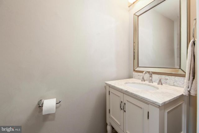 109 BURLINGTON AVE, Voorhees, NJ 08043