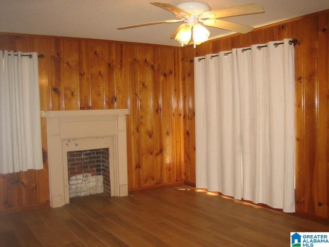 209 N 15TH STREET N, Clanton, AL 35045