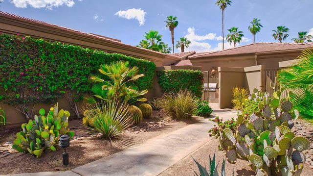 76438 Sweet Pea Way, Palm Desert, CA 92211