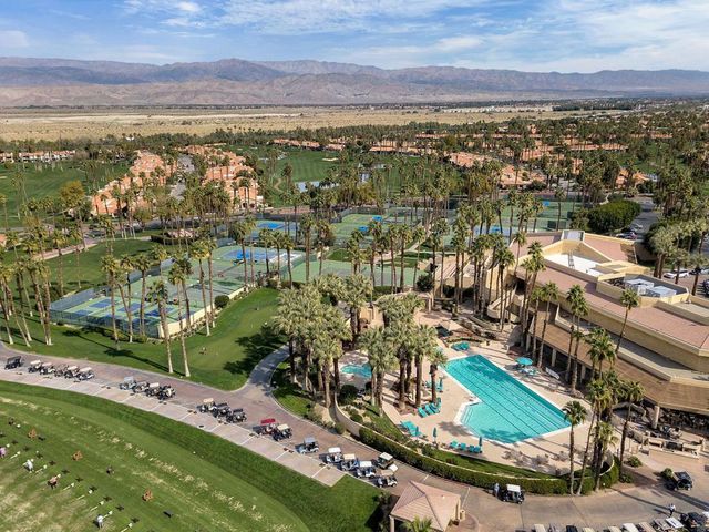 76438 Sweet Pea Way, Palm Desert, CA 92211