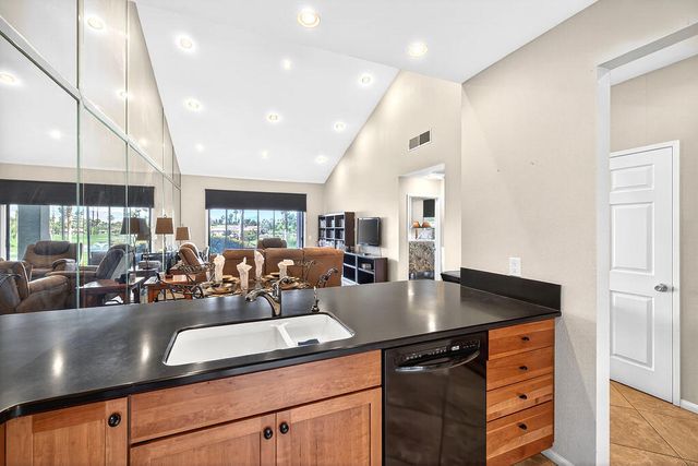 76438 Sweet Pea Way, Palm Desert, CA 92211