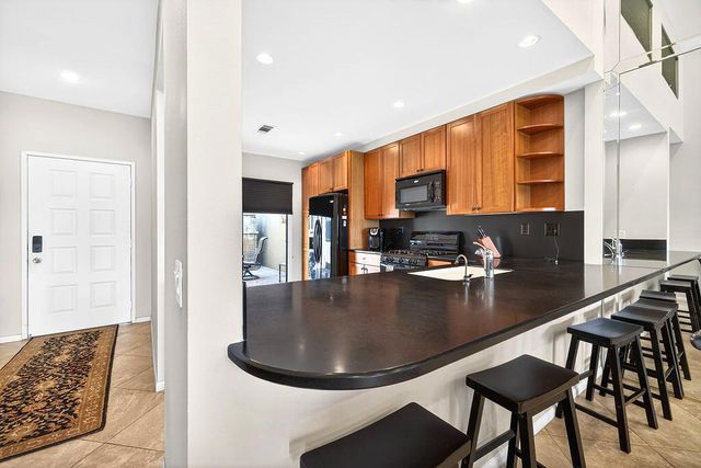 76438 Sweet Pea Way, Palm Desert, CA 92211