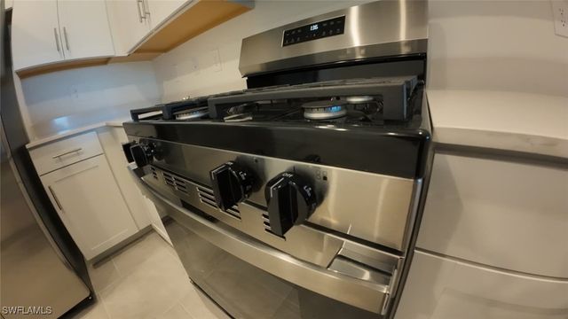 19552 Hinkley DR, Estero, FL 33928