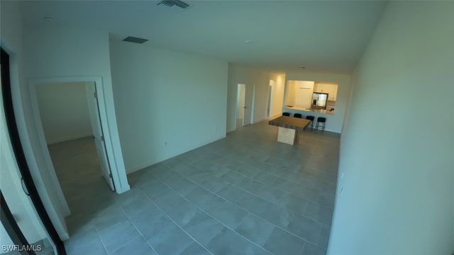 19552 Hinkley DR, Estero, FL 33928