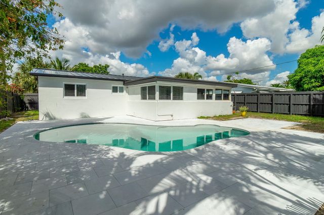 4330 NE 13th Avenue, Oakland Park, FL 33334