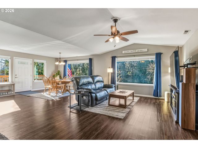 800 N 23RD Ave, Kelso, WA 98626