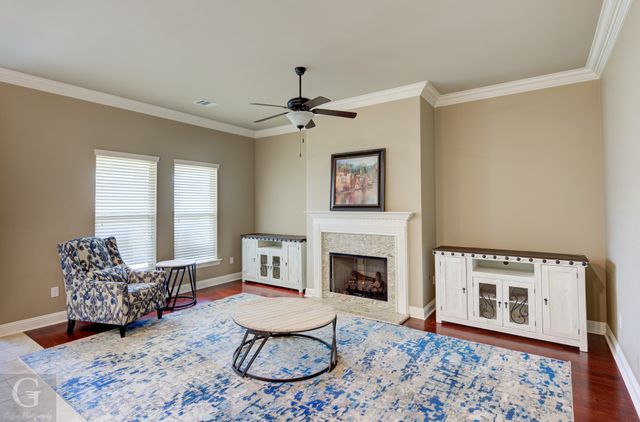 1900 Valdemar Place, Bossier City, LA 71112