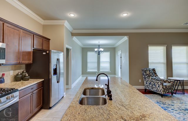 1900 Valdemar Place, Bossier City, LA 71112