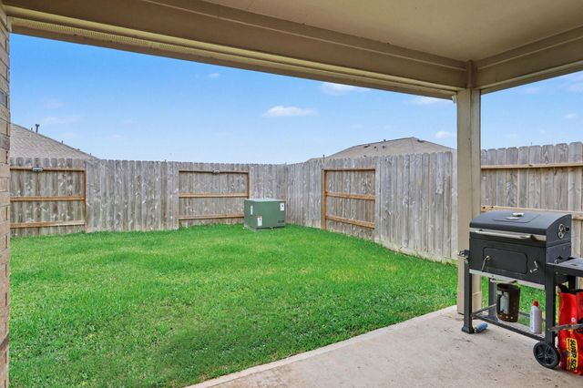 731 Mockingbird Passage Drive, Beasley, TX 77417