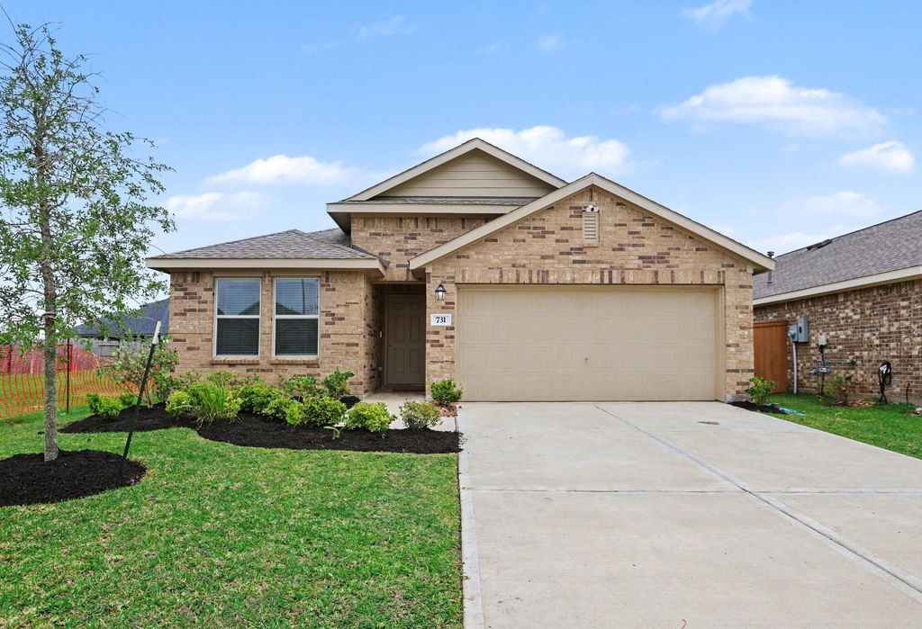 731 Mockingbird Passage Drive, Beasley, TX 77417