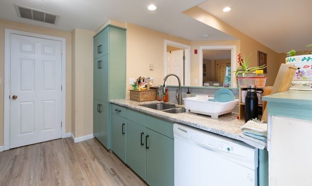 770 Salisbury Street 511, Worcester, MA 01609