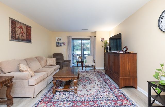 770 Salisbury Street 511, Worcester, MA 01609
