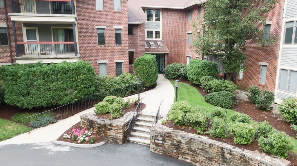 770 Salisbury Street 511, Worcester, MA 01609