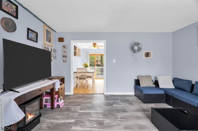 140 Papscoe Rd, West Milford Twp., NJ 07421