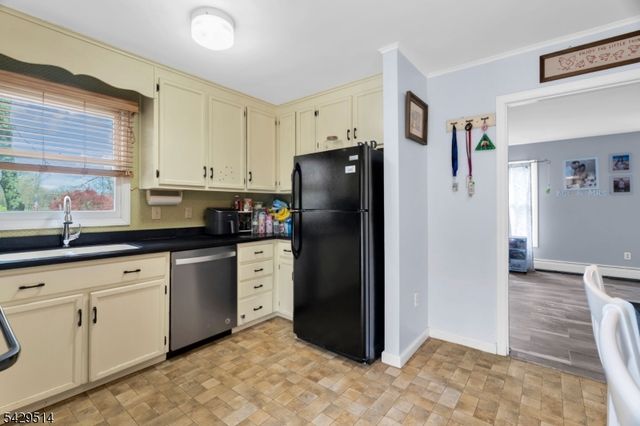 140 Papscoe Rd, West Milford Twp., NJ 07421