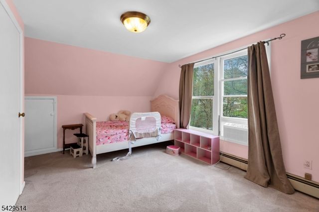 140 Papscoe Rd, West Milford Twp., NJ 07421