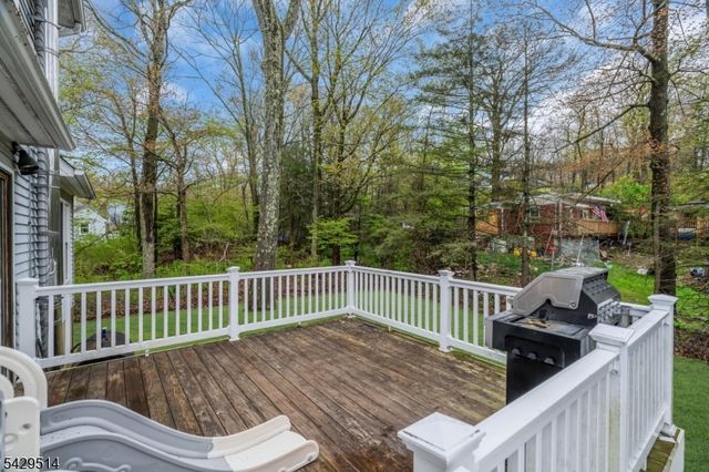 140 Papscoe Rd, West Milford Twp., NJ 07421