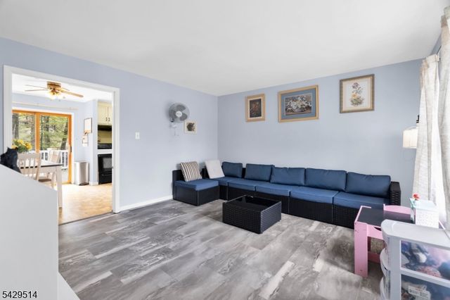 140 Papscoe Rd, West Milford Twp., NJ 07421
