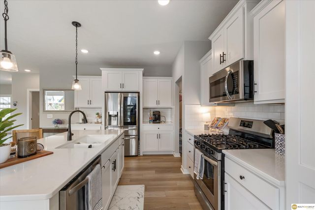 5213 Helwig Avenue, Papillion, NE 68046