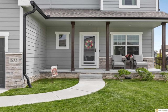 5213 Helwig Avenue, Papillion, NE 68046