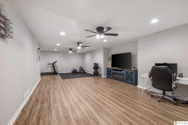 5213 Helwig Avenue, Papillion, NE 68046