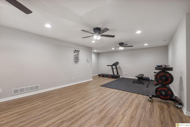 5213 Helwig Avenue, Papillion, NE 68046
