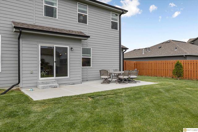 5213 Helwig Avenue, Papillion, NE 68046