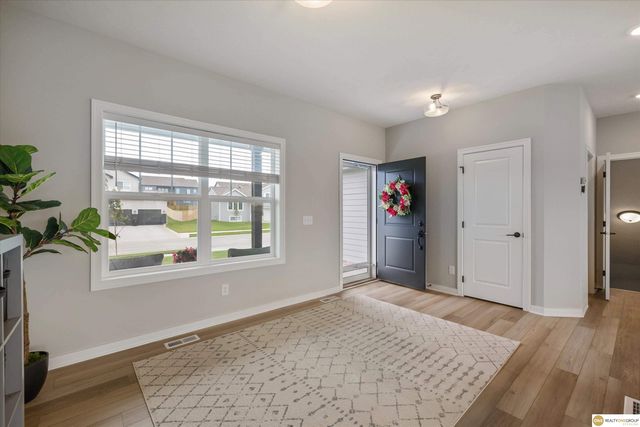 5213 Helwig Avenue, Papillion, NE 68046