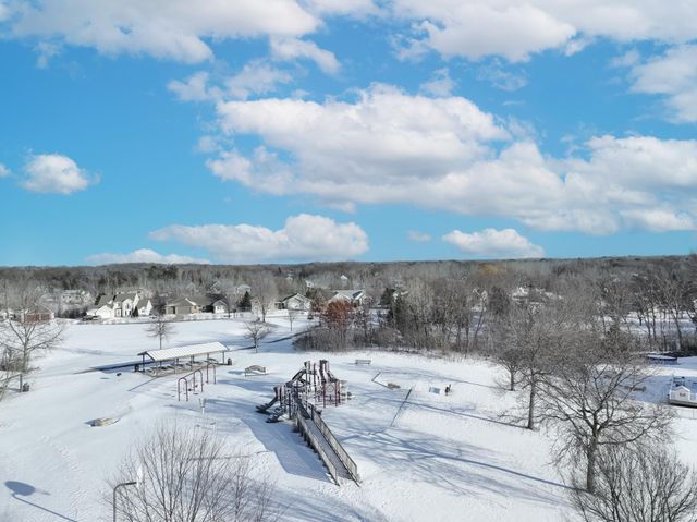 4609 Heather Way N, Oakdale, MN 55128